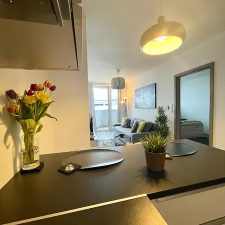 Apartamento New Apt, Parking In Garage In Matador Resident Bratislava