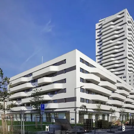 New Apt, Parking In Garage In Matador Resident *