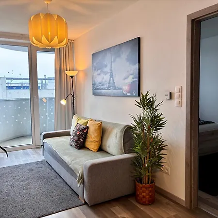 New Apt, Parking In Garage In Matador Resident Lägenhet *