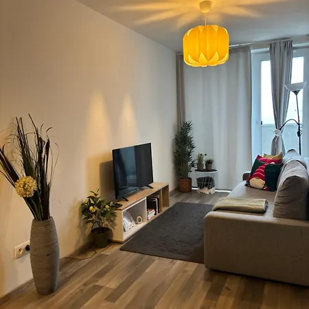 New Apt, Parking In Garage In Matador Resident Lägenhet